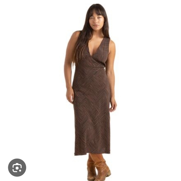 Roark Moonlight Midi Dress In Saddle - Picture 2 of 5